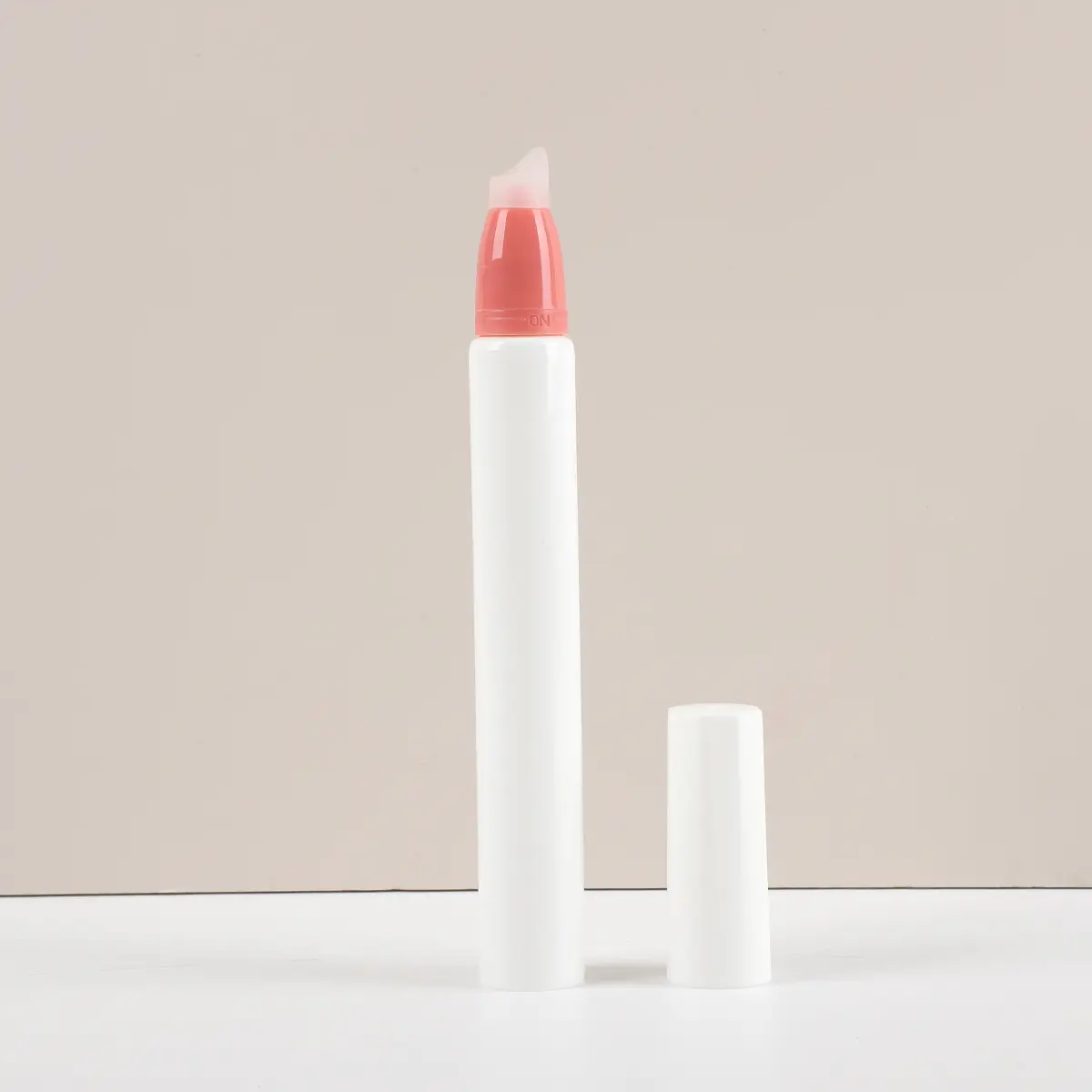Diversification Hoses with Different Effects Head Cosmetic Tubes Squeeze Tubes (29).JPG