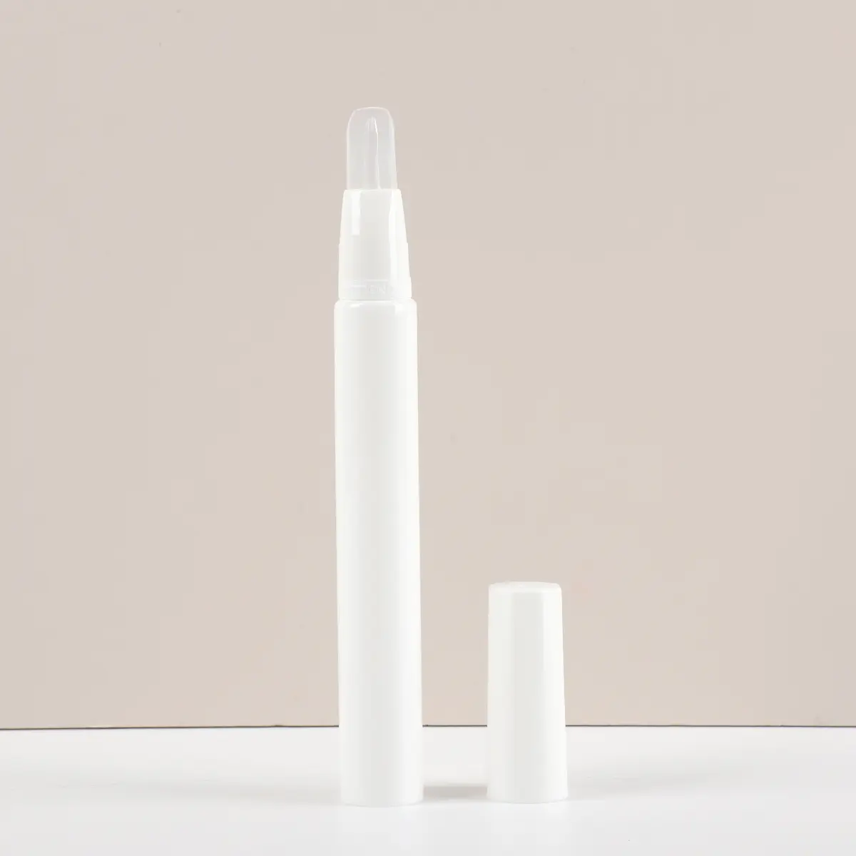 Diversification Hoses with Different Effects Head Cosmetic Tubes Squeeze Tubes (19).JPG