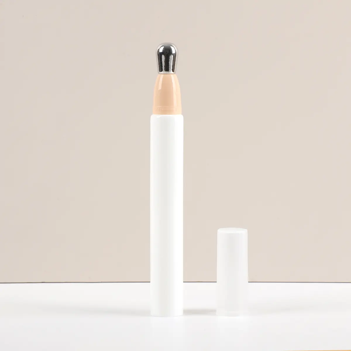 Diversification Hoses with Different Effects Head Cosmetic Tubes Squeeze Tubes (9).JPG